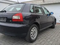 Gebraucht Audi A3 Attraction 102 PS (75 kW) 2001 Blau Kleinwagen