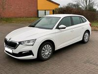 Gebraucht Skoda Scala Cool Plus 95 PS (69 kW) 2021 Weiß Kleinwagen
