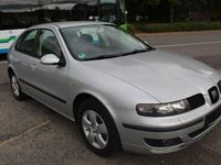Używany Seat Leon Stella 105 KM (77 kW) 2003 Srebrny Sedan/Limuzyna
