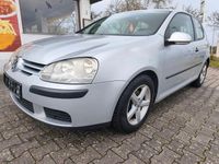 Gebraucht VW Golf IV Trendline 75 PS (55 kW) 2004 Reflexsilber metallic Limousine