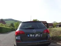 Gebraucht Opel Astra 140 PS (102 kW) 2011 Grau Kombi