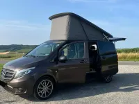 Gebraucht Mercedes V250 Marco Polo 190 PS (139 kW) 2019 Braun Van / Kleinbus