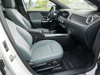Gebraucht Mercedes EQA300 Advanced 167 kW (228 PS) 2024 Weiss / polarweiß SUV