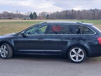 Gebraucht Skoda Octavia Elegance 179 PS (131 kW) 2013 Schwarz Kombi