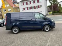 Gebraucht Ford Transit Custom 105 PS (77 kW) 2022 Blazerblau Van / Kleinbus