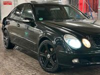 Gebraucht Mercedes E220 150 PS (110 kW) 2005 Schwarz Limousine