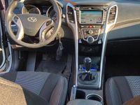 Gebraucht Hyundai i30 Style 110 PS (80 kW) 2017 Weiß Kombi