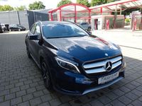 Gebraucht Mercedes GLA220 AMG line 177 PS (130 kW) 2016 Blau SUV