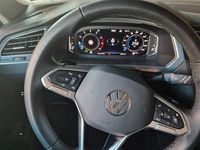 Gebraucht VW Tiguan 190 PS (139 kW) 2022 Grau SUV