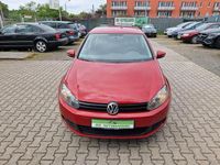 Gebraucht VW Golf VI Trendline 86 PS (63 kW) 2011 Rot Kleinwagen