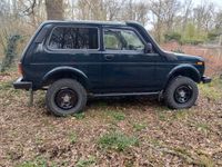 Gebraucht Lada niva 83 PS (61 kW) 2017 Grün SUV