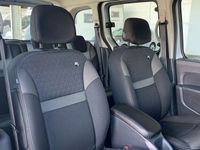 Gebraucht Renault Kangoo LIMITED 116 PS (85 kW) 2018 Silber / silbergrau / metallic Van / Kleinbus
