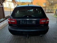 Gebraucht Volvo V40 122 PS (89 kW) 2003 Schwarz Kombi