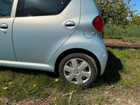 Gebraucht Toyota Aygo 67 PS (49 kW) 2005 Blau Kleinwagen
