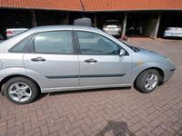 Gebraucht Ford Focus 75 PS (55 kW) 2004 Silber Limousine