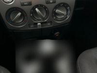 Gebraucht Mazda 2 80 PS (58 kW) 2007 Grau Kleinwagen