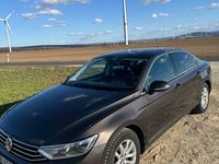 Gebraucht VW Passat Comfortline 150 PS (110 kW) 2016 Braun Limousine