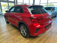 Second-hand VW T-Roc R-line 150 CP (110 kW) 2024 Roșu SUV