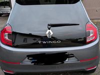 Second-hand Renault Twingo Techno 60 kW (82 CP) 2023 Gri Hatchback