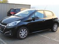 Second-hand Peugeot 208 Active 82 CP (60 kW) 2017 Negru Hatchback