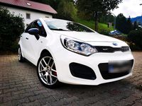 Gebraucht Kia Rio 86 PS (63 kW) 2013 Weiß Kleinwagen