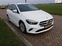Gebraucht Mercedes B200 150 PS (110 kW) 2022 Weiß Van / Kleinbus
