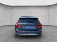 Gebraucht Volvo V60 Ultimate 197 PS (144 kW) 2022 Blau Kombi