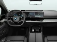 Gebraucht BMW 550e Comfort Edition 489 PS (359 kW) 2025 Limousine