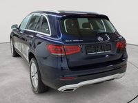 Gebraucht Mercedes GLC300e 194 PS (142 kW) 2021 Cavansitblau metallic SUV