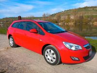 Gebraucht Opel Astra 131 PS (96 kW) 2012 Rot Kombi