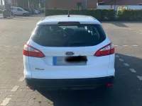 Usata Ford Focus 116 CV (85 kW) 2011 Bianco Station wagon