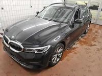 Gebraucht BMW 330e Advantage 292 PS (214 kW) 2022 Schwarz ii (schwarz) Kombi