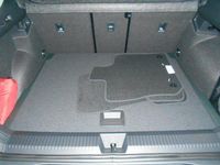 Gebraucht VW T-Roc 150 PS (110 kW) 2025 Grau SUV