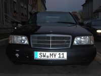 Gebraucht Mercedes C200 185 PS (136 kW) 1997 Schwarz metallic Limousine