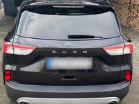 Gebraucht Ford Kuga Titanium 120 PS (88 kW) 2020 Schwarz SUV