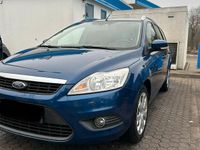 Gebraucht Ford Focus 101 PS (74 kW) 2010 Blau Kombi