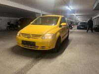 Gebraucht VW Fox 54 PS (39 kW) 2005 Gelb Kleinwagen