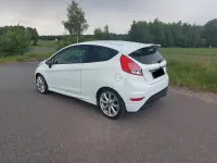 Gebraucht Ford Fiesta Sport 95 PS (69 kW) 2014 Weiß Kleinwagen