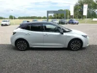 Gebraucht Toyota Corolla Team 122 PS (89 kW) 2020 Novaweiß perleffekt/schwarz Limousine