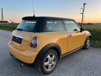 Second-hand Mini Cooper 120 CP (88 kW) 2009 Galben Hatchback