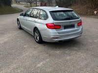 Gebraucht BMW 320 190 PS (139 kW) 2017 Grau Kombi