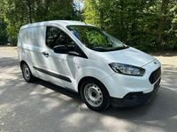 Gebraucht Ford Transit 75 PS (55 kW) 2022 Weiß Van / Kleinbus