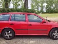 Gebraucht Skoda Octavia 101 PS (74 kW) 1999 Rot Kombi