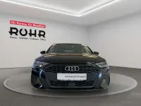 Gebraucht Audi A3 Sport 150 PS (110 kW) 2024 Mythosschwarz metallic Limousine