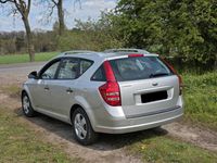 Second-hand Kia Ceed 109 CP (80 kW) 2009 Argintiu Hatchback