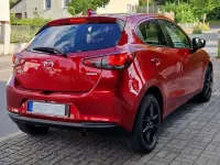 Gebraucht Mazda 2 90 PS (66 kW) 2020 Rot Limousine