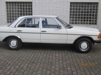 Gebraucht Mercedes E230 136 PS (100 kW) 1984 Limousine