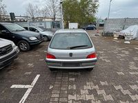 Gebraucht Peugeot 106 60 PS (44 kW) 2000 Silber Kleinwagen