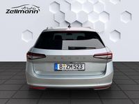 Gebraucht Skoda Superb Selection 150 PS (110 kW) 2024 Silber Kombi