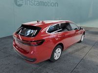 Gebraucht VW Passat IQ Drive 150 PS (110 kW) 2024 Rot Kombi
